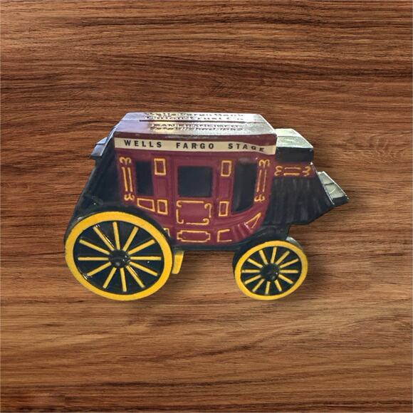 Vintage 1998 Wells Fargo Stagecoach Metal Still Coin Bank 4.5"W x 3"H
